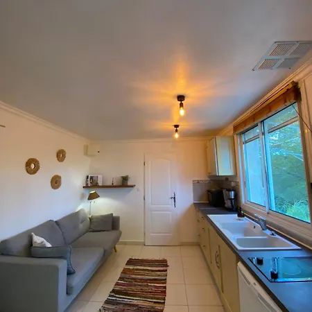B Apartment